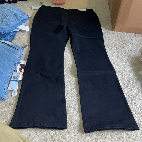 Tinseltown Jeans - Picture 5 of 5